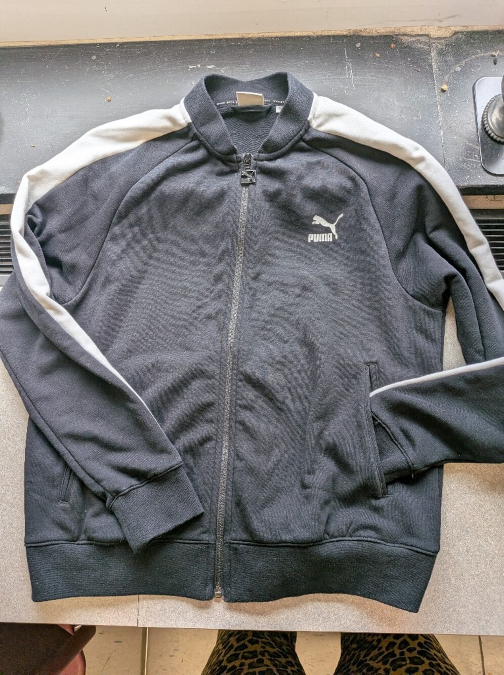 Puma T7 Vintage Retro Big Cat Logo Black Zip-Up Hoodie LG